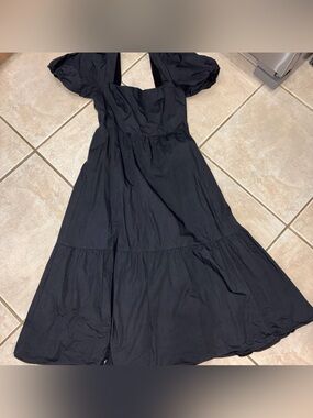 ASTR Black Puff-Sleeve Tiered Maxi Dress S